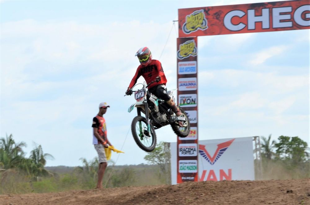 Os melhores pilotos do off-road nacional - Motocross